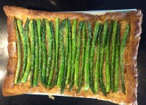 Asparagus pastry tart